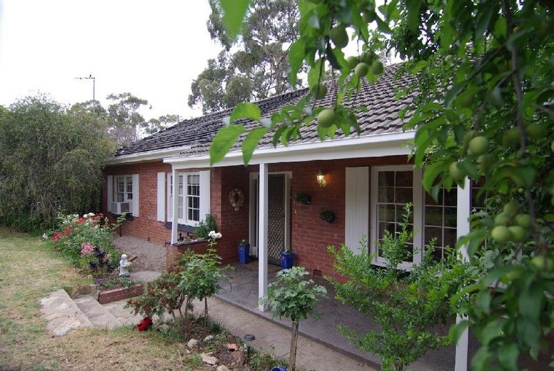 19 Parham Road, EDEN HILLS SA 5050