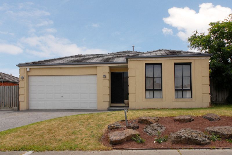 28 Lighthorse Crescent, NARRE WARREN SOUTH VIC 3805