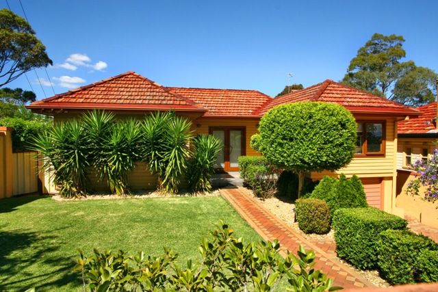 33  Byrarong Avenue, MANGERTON NSW 2500