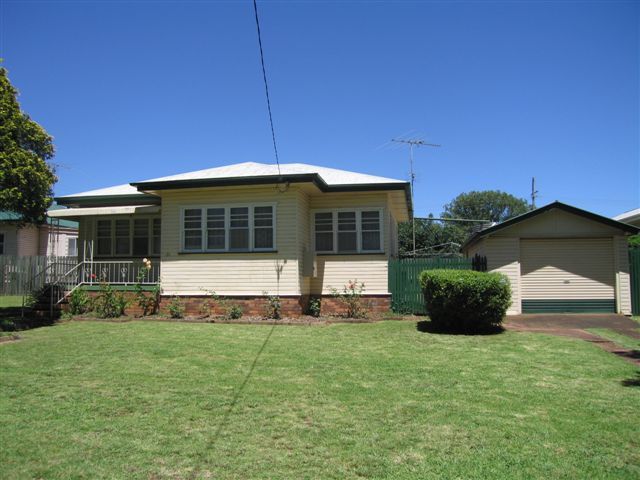 25   Doncaster Street, NEWTOWN QLD 4350