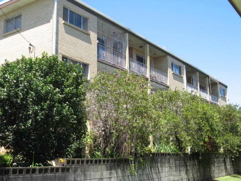 38 Rosemount Terrace, WINDSOR QLD 4030