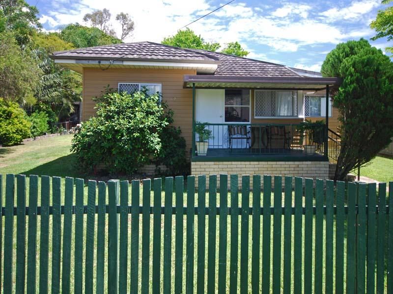 24 Peck Avenue