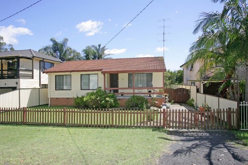 23 Allambee Crescent, BLUE HAVEN NSW 2262