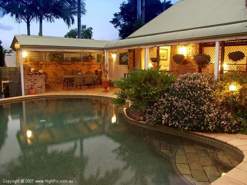19 Hermitage Street, EIGHT MILE PLAINS QLD 4113