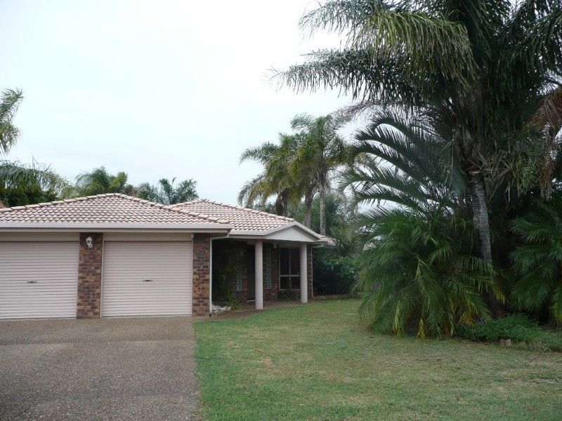 11 Lakeside Close, BARGARA QLD 4670