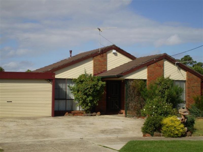82 Silvereye Crescent, WERRIBEE VIC 3030