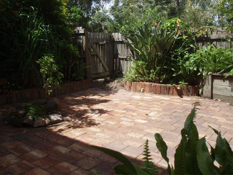 27   Brassey Street, FAIRFIELD QLD 4103
