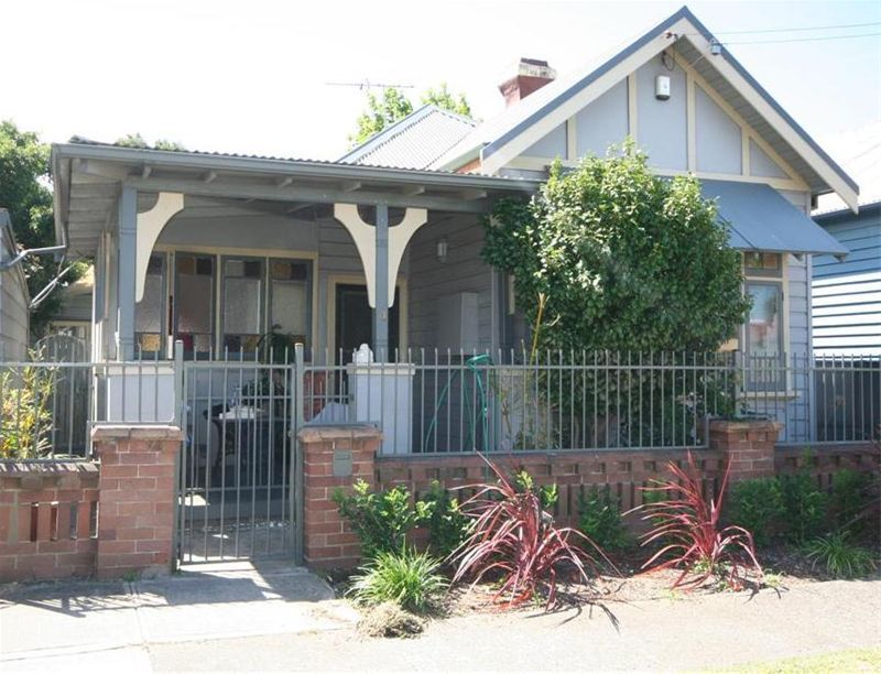 4  Lindsay Street, HAMILTON NSW 2303