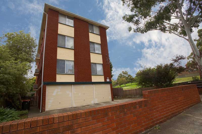 19  Meriton Street, GLADESVILLE NSW 2111