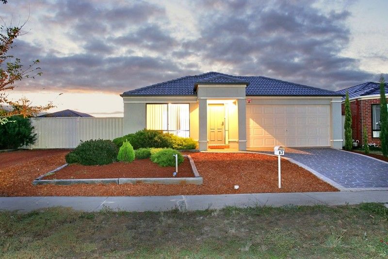 83 Willowgreen Way, POINT COOK VIC 3030