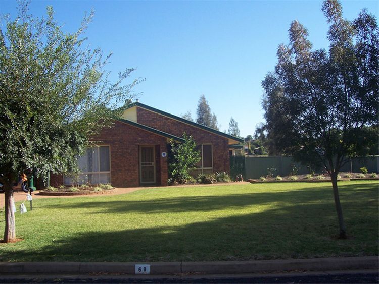 60   Davidson Drive, DUBBO NSW 2830