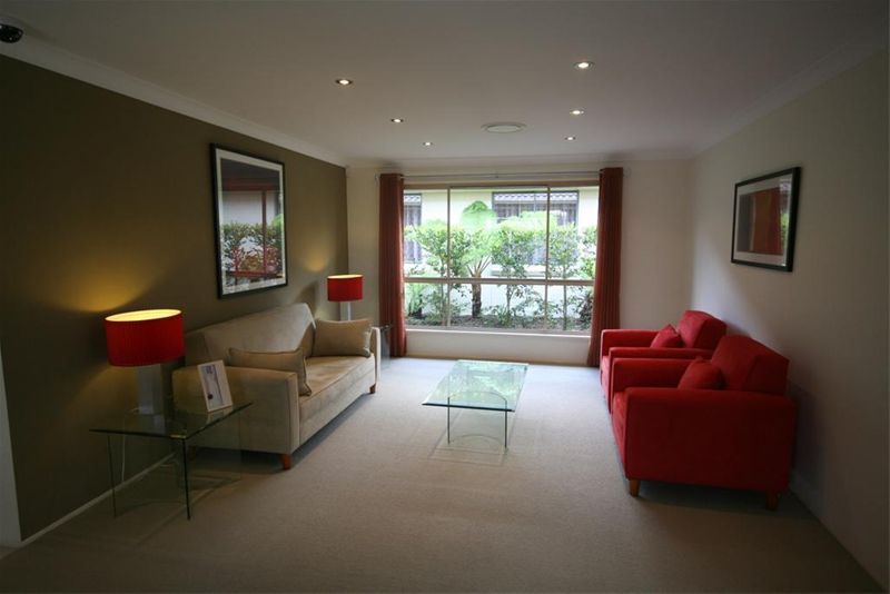 52 Northlakes Drive Cameron Park Nsw Rental House Leased