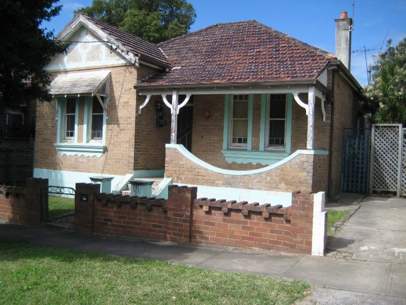 10  Goddard Street, TURRELLA NSW 2205