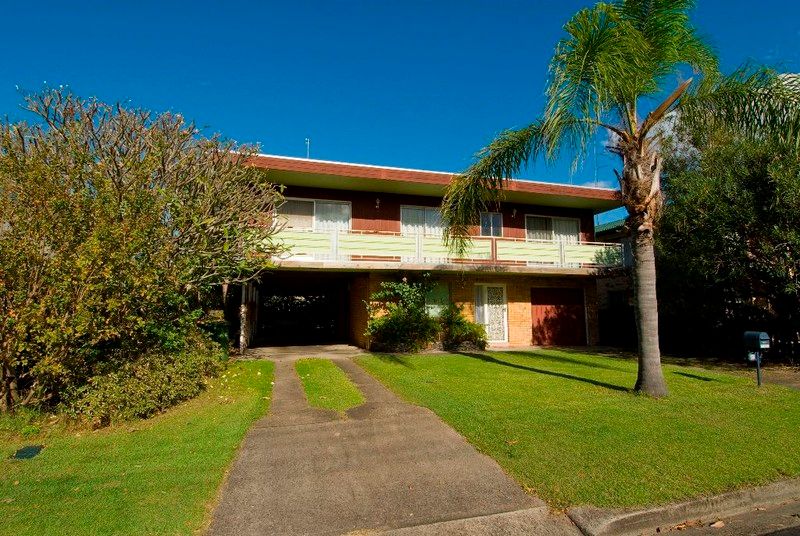 20 Bullimah Avenue, BURLEIGH HEADS QLD 4220