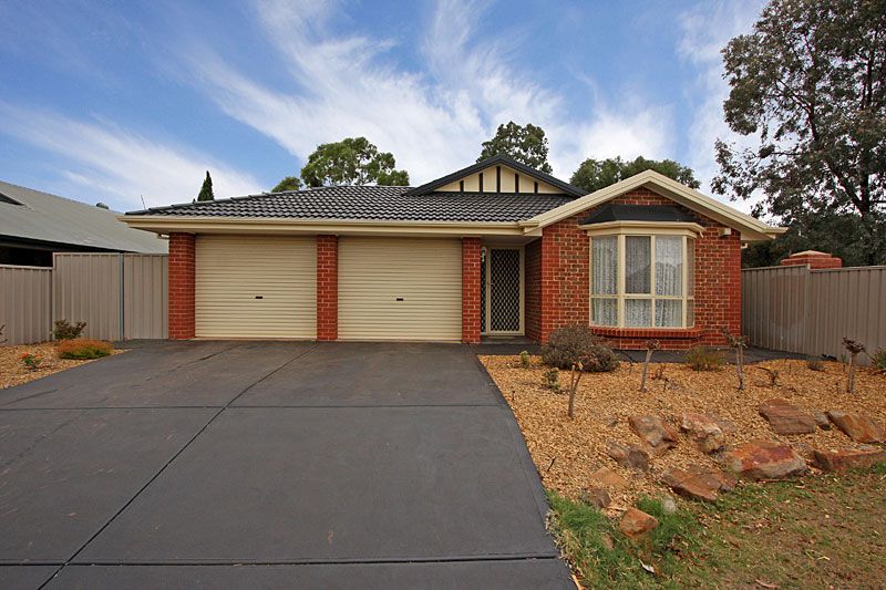 2 Jacaranda Drive, CRAIGMORE SA 5114
