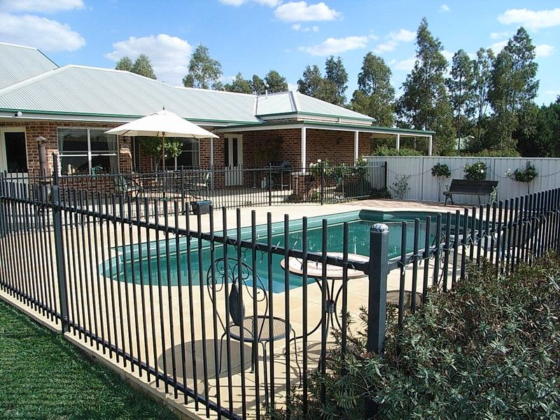 20 Schoeffel Drive, ECHUCA VIC 3564