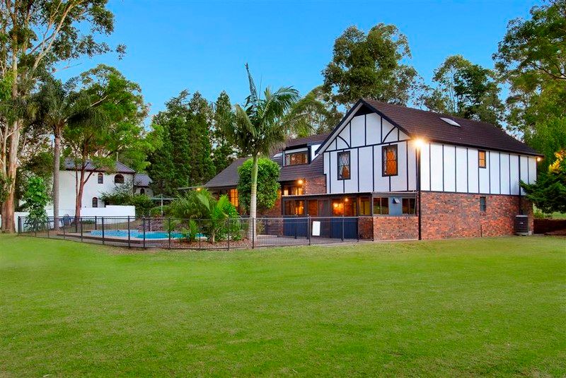 11 Kathleen Avenue, CASTLE HILL NSW 2154
