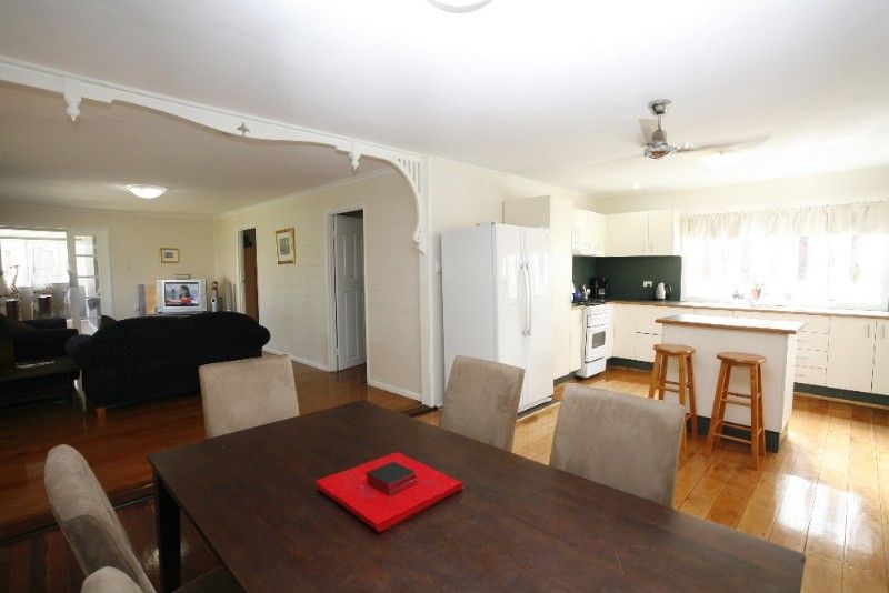 194 Boundary Street, RAILWAY ESTATE QLD 4810