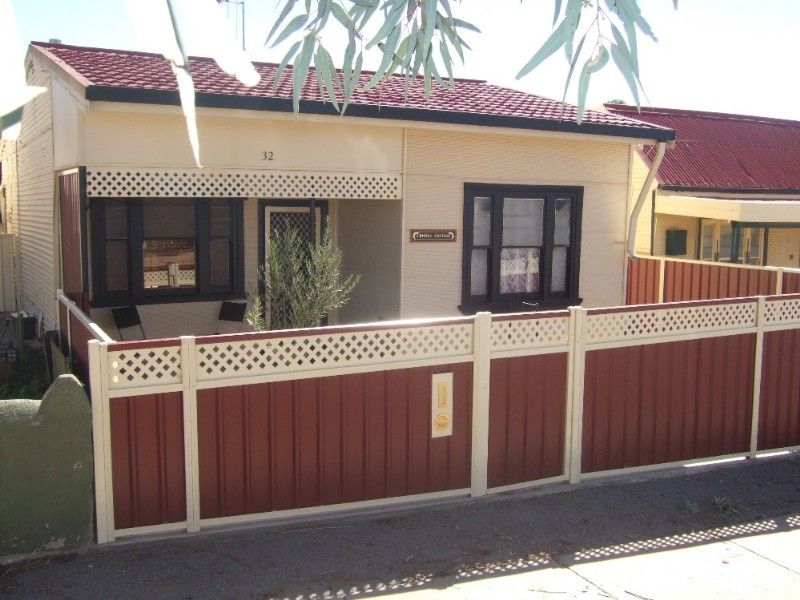 32 Crystal Street, BROKEN HILL NSW 2880