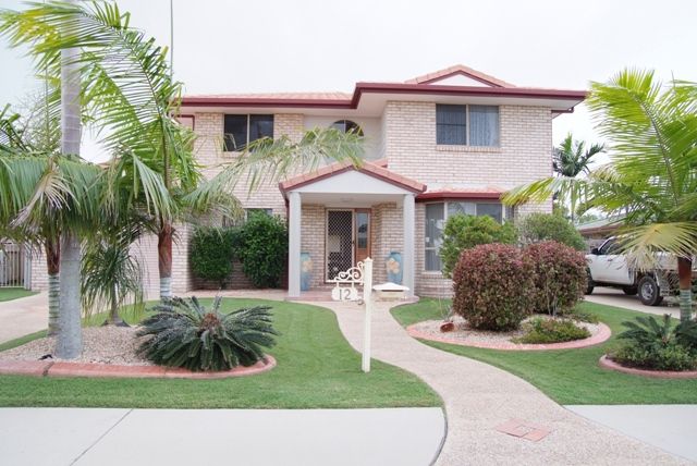12 Caledonian Drive, BEACONSFIELD QLD 4740