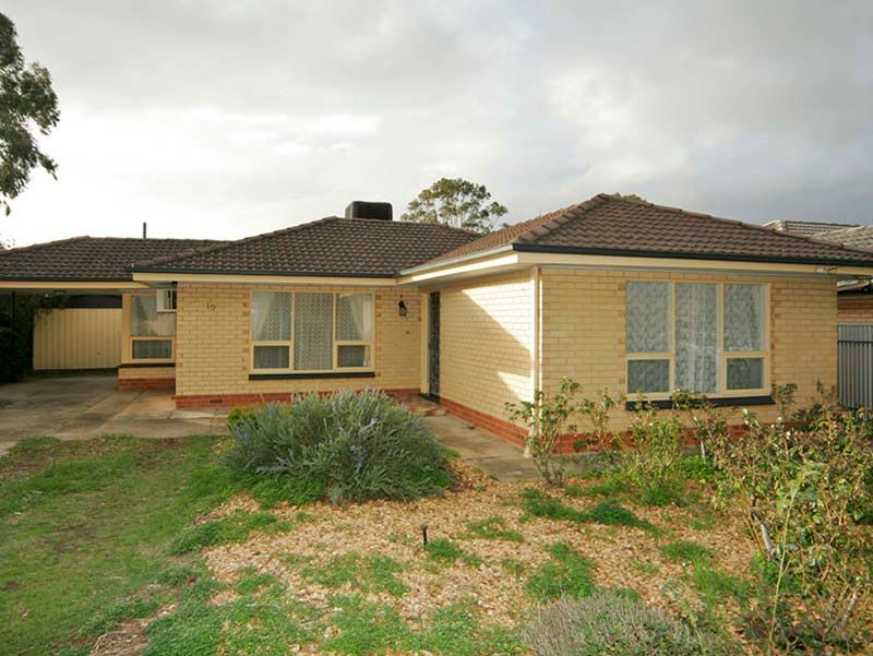 19 Stewart Avenue, HACKHAM SA 5163