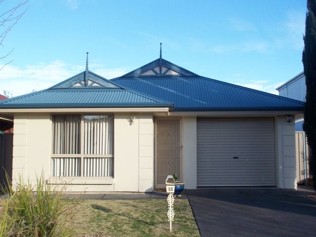 15 Benthall Avenue, OAKDEN SA 5086