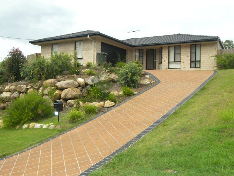 34  Brooklands Drive, BEAUDESERT QLD 4285