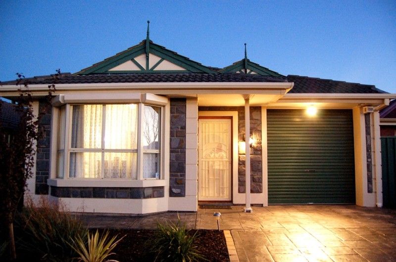 3 Jackaroo Crescent, WALKLEY HEIGHTS SA 5098