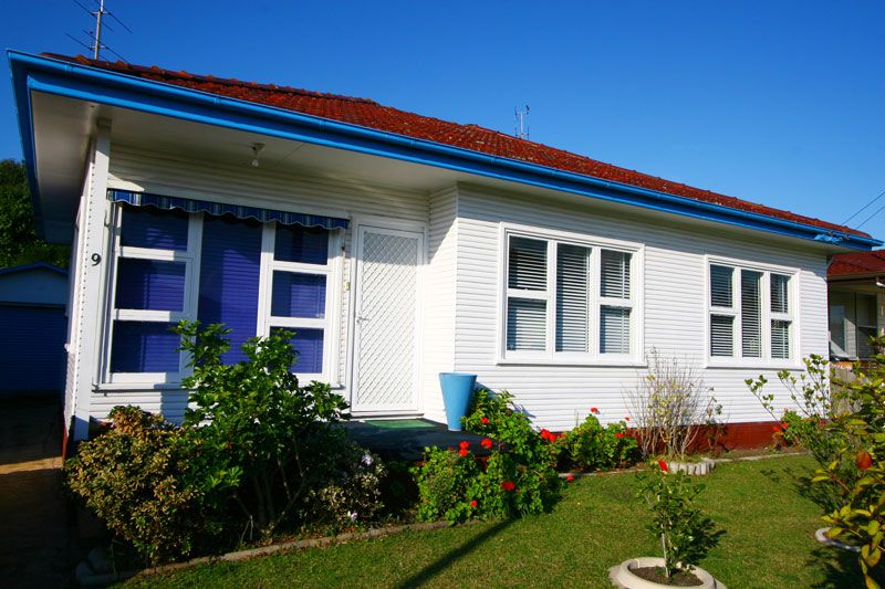 9  Edward Street, BARRACK HEIGHTS NSW 2528