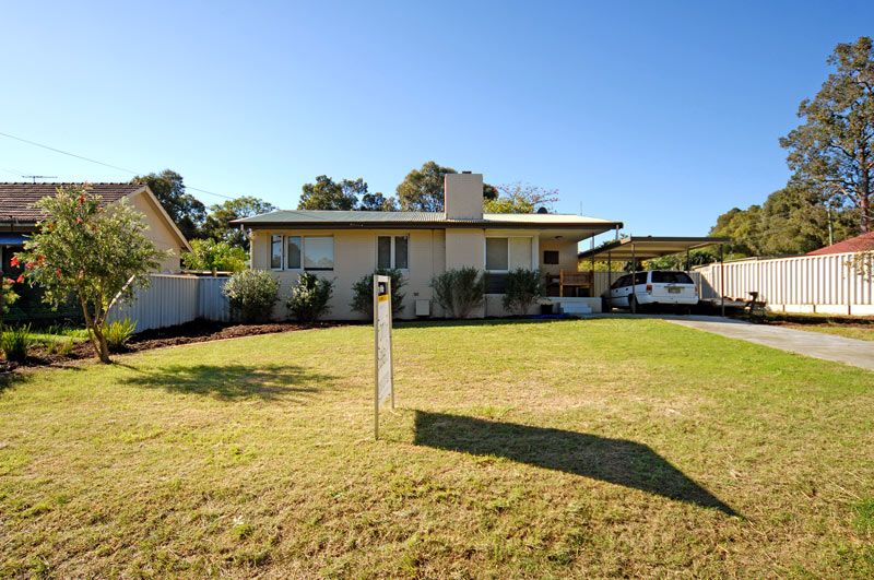 24 Balfour Road, SWAN VIEW WA 6056