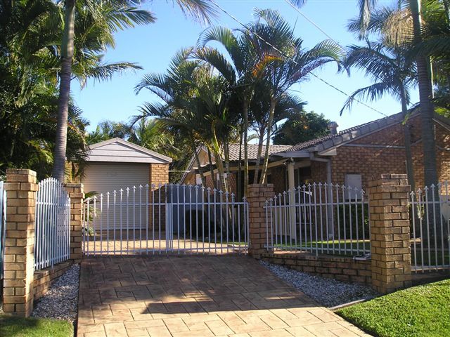 207  Chambers Flat Road, CRESTMEAD QLD 4132