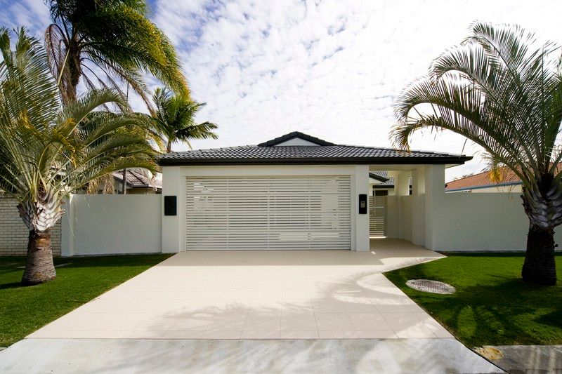124 Sundance Way, RUNAWAY BAY QLD 4216