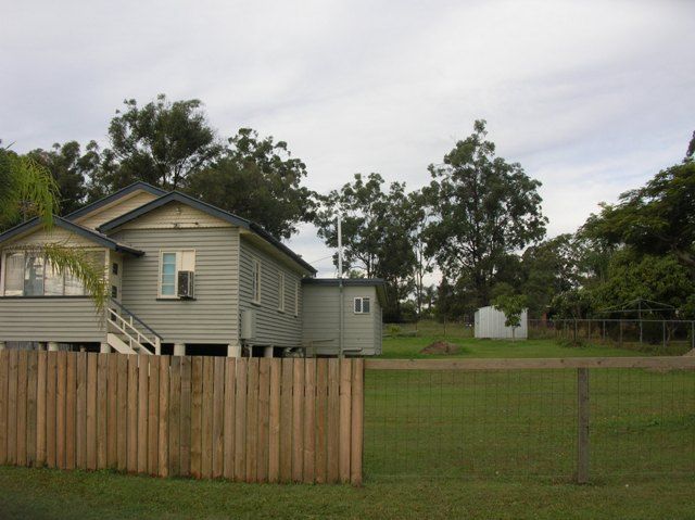 682  Kingston Road, LOGANLEA QLD 4131
