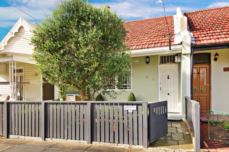 10 Lincoln Street, DULWICH HILL NSW 2203