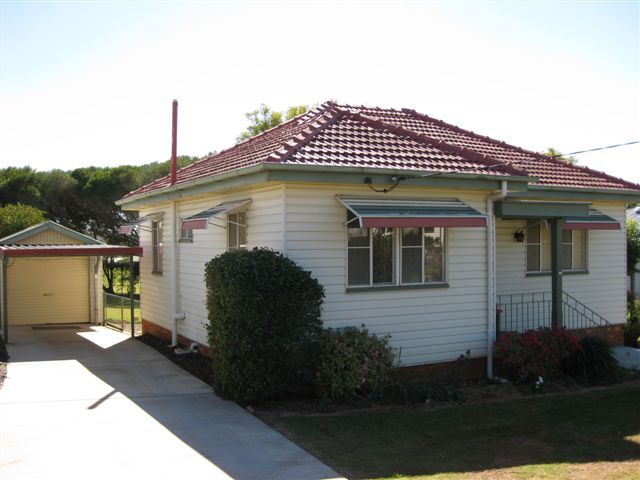 7  Cranley Street, SOUTH TOOWOOMBA QLD 4350