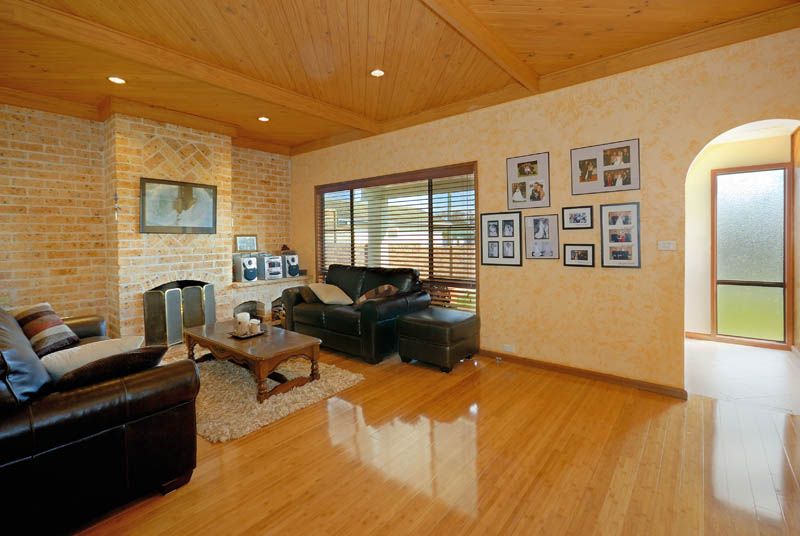 154 Ridge Road, ENGADINE NSW 2233