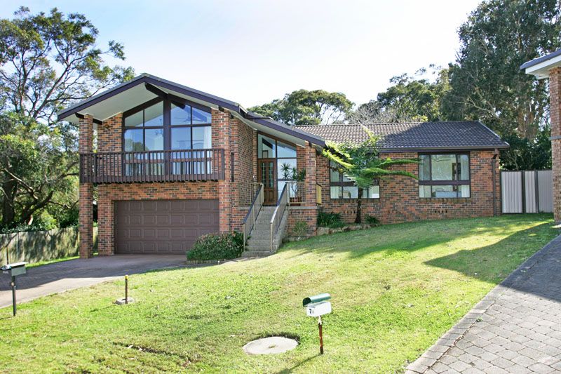 6 Parklands Close, BATEAU BAY NSW 2261
