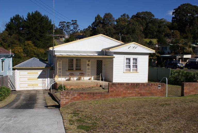 44  High Street, THIRROUL NSW 2515