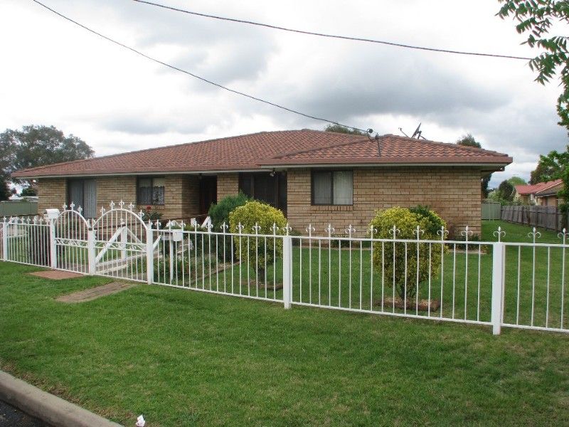 1/18 Barry Street, ARMIDALE NSW 2350