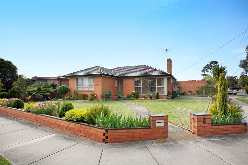 8  Ascot Court, GLEN WAVERLEY VIC 3150