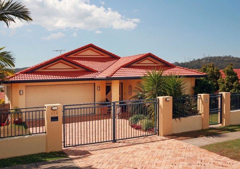 115 Cribb Road, CARINDALE QLD 4152
