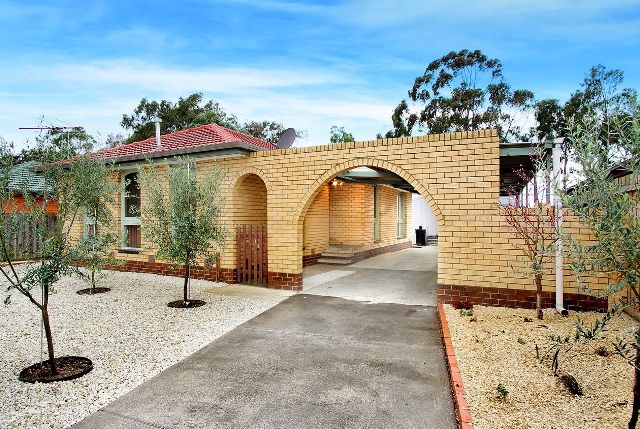 49 Teleta Crescent, CORIO VIC 3214