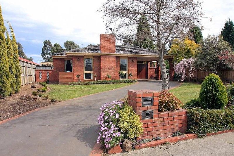 6 Everglades Court, ROWVILLE VIC 3178