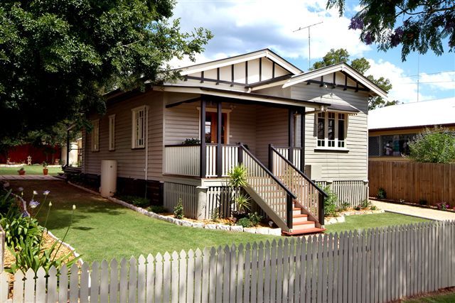 2   Louisa Street, SOUTH TOOWOOMBA QLD 4350