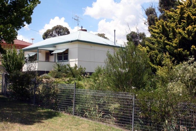 5 Mount Street, YASS NSW 2582