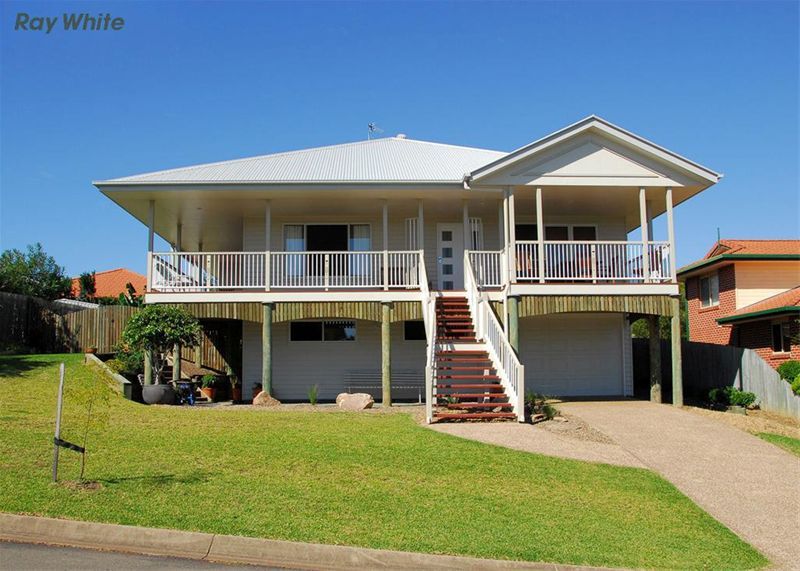 12  Faye Avenue, SCARNESS QLD 4655