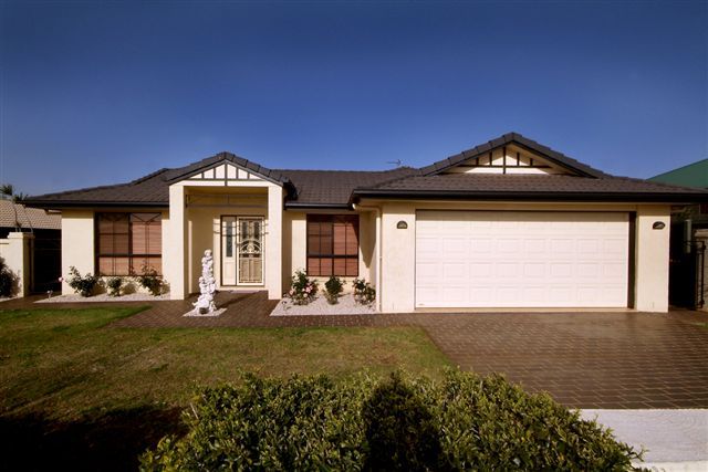 10  Scullin Street, MIDDLE RIDGE QLD 4350
