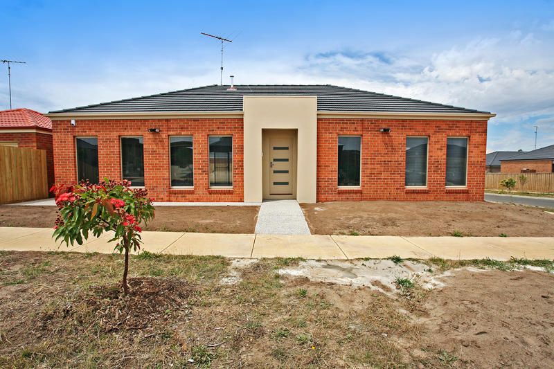 1-2 Senior Court, HIGHTON VIC 3216