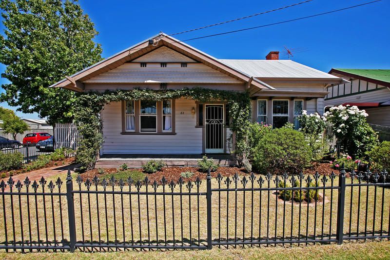 61 Roslyn Road, BELMONT VIC 3216