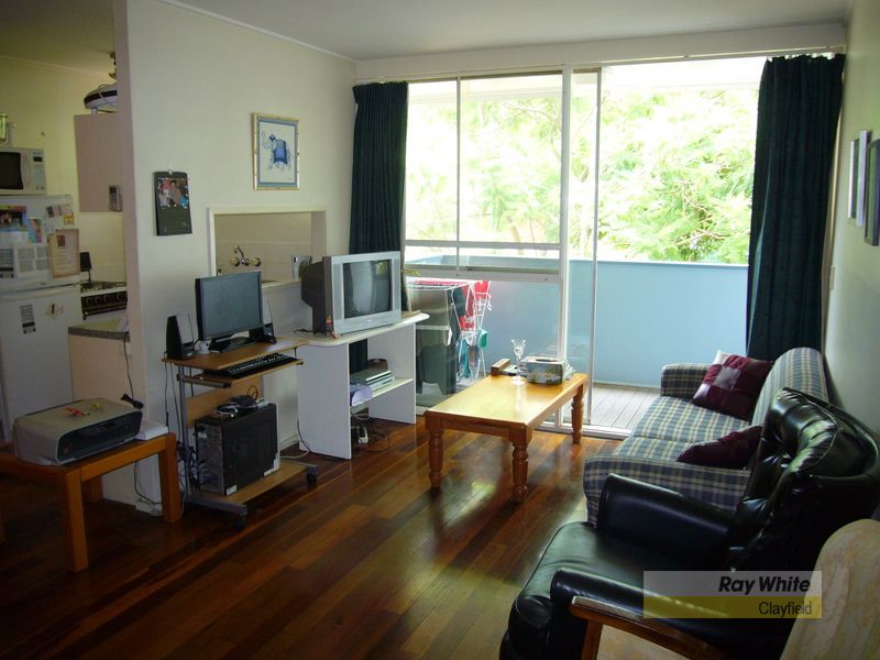 81 Liverpool Road, CLAYFIELD QLD 4011
